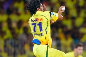 Breaking: चेन्नई सुपर किंग्स को बड़ा झटका, स्टार गेंदबाज आईपीएल 2026 से हुआ बाहर SportsTak Hindi