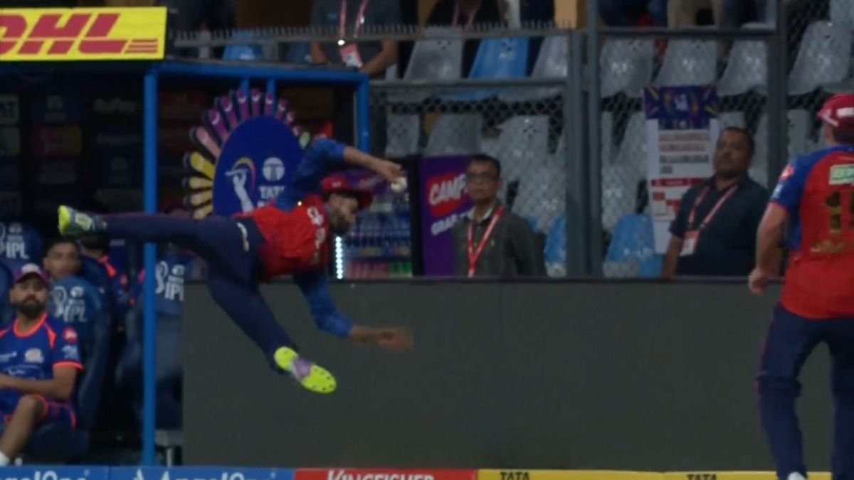 Shreyas Iyer during a catch at the boundary line Shreyas Iyer during a catch at the boundary line