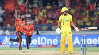 SRH vs CSK : मलिंगा के आगे CSK ने टेके घुटने, हैदराबाद ने 194 रन बनाकर दर्ज की लगातार दूसरी जीत Ishan Malinga after dismissing Rituraj Gaikwad