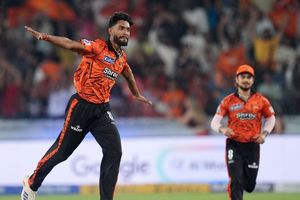 'ये टर्निंग पॉइंट है', CSK को हराने वाली सनराइजर्स हैदराबाद के लिए डेल स्टेन ने क्यों कहा ऐसा ? SportsTak Hindi