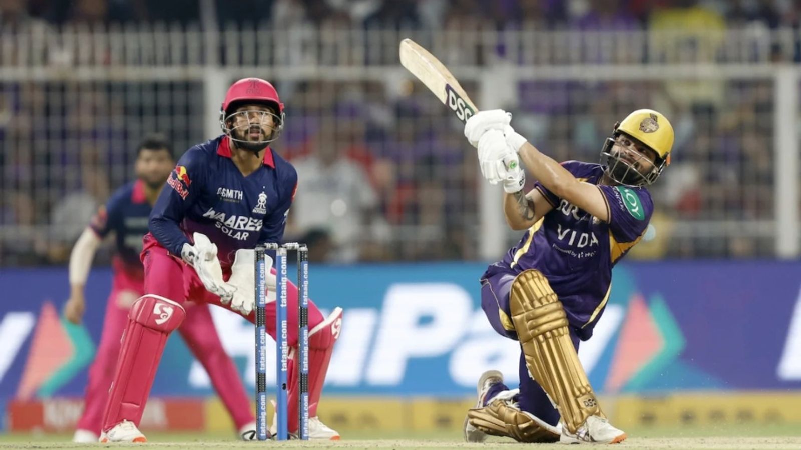 KKR vs RR: रिंकू-रॉय ने दिलाई कोलकाता को पहली जीत, 85 पर 6 विकेट गिरने के बाद पलटा पासा, राजस्थान की दूसरी हार रिंकू सिंह ने केकेआर की जीत का खाता खोला. (Photo: BCCI)