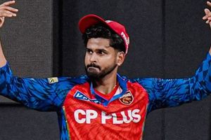 IPL 2026 Points Table : KKR ने चखा जीत का स्वाद तो पंजाब के सरपंच की बादशाहत कायम, जानें अंकतालिका का हाल SportsTak Hindi