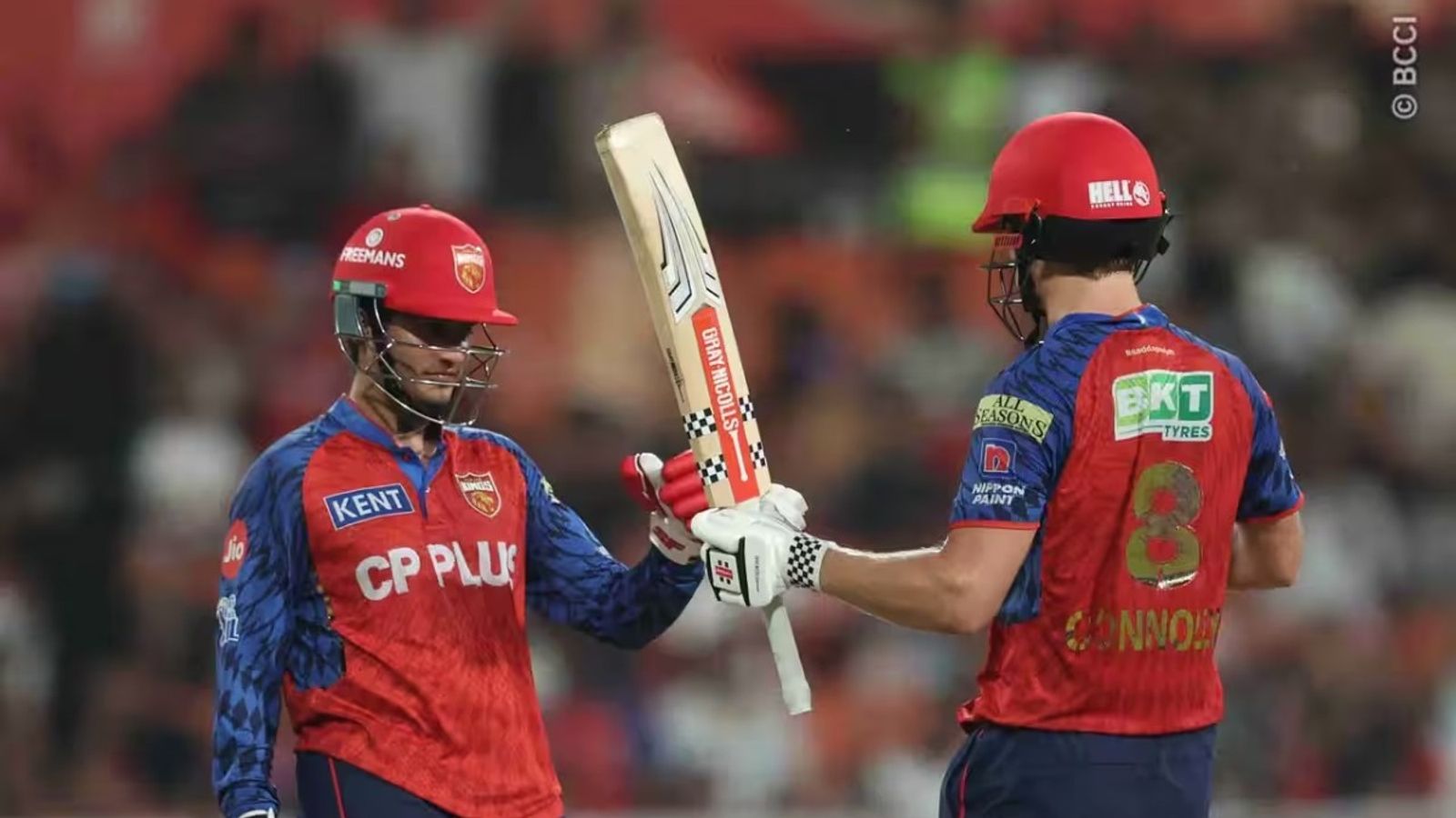 PBKS vs LSG : प्रियांश-कोनोली के धमाके से पंजाब ने उड़ाये 254 रन, लखनऊ सुपर जायंटस ने लगाया हार का 'चौका' आईपीएल मैच के दौरान कूपर कोनोली और प्रियांश आर्य