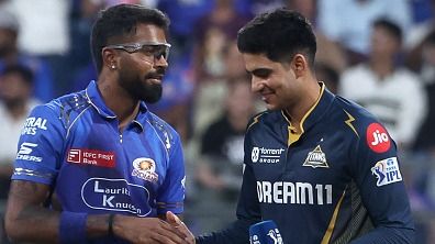 गुजरात टाइटंस और मुंबई इंडियंस के बीच मुकाबला. (PC: Getty)