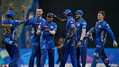 मुंबई इंडियंस में शामिल हुआ घातक खिलाड़ी, गर्लफ्रेंड के साथ छुट्टियां मनाने के लिए छोड़े 6 मैच, CSK मैच से पहले बना हिस्सा SportsTak Hindi