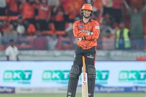 अभिषेक शर्मा ने 9वां टी20 शतक ठोकने के बाद क्यों बांध लिए हाथ, बताया दिलचस्प सेलिब्रेशन का राज SportsTak Hindi