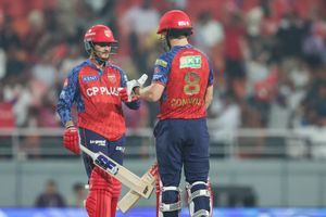 पंजाब किंग्स का सबसे ज्यादा रन बनाने वाला खिलाड़ी IPL 2026 बीच में छोड़ घर लौटा, सामने आई यह वजह SportsTak Hindi