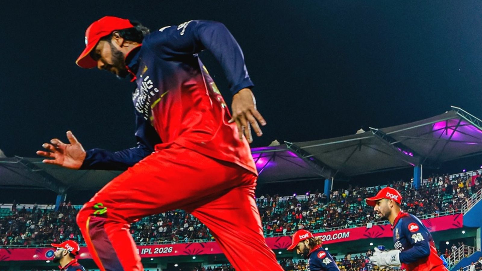 'बाहर रहने की आदत नहीं...', ऑक्शन में मिले 7 करोड़, खेलने का इंतजार कर रहा खिलाड़ी नहीं छुपा पाया दर्द वेंकटेश अय्यर को आरसीबी ने 7 करोड़ रुपये में लिया.