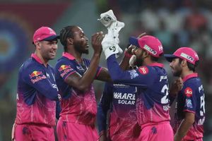 IPL 2026 Points Table : लखनऊ को 119 पर ढेर करके राजस्थान ने RCB को पछाड़ा, जानें अंकतालिका का हाल SportsTak Hindi