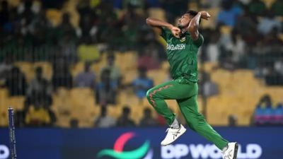 बांग्लादेश ने पाकिस्तान को दिया झटका, दो खिलाड़ियों को PSL में दोबारा भेजने से किया मना SportsTak Hindi