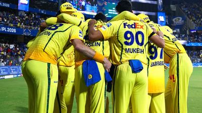 IPL 2026 Points Table: चेन्नई ने सुपर जीत के साथ लगाई बड़ी छलांग, मुंबई का फंसा मामला, जानिए अंक तालिका में क्या-क्या बदला SportsTak Hindi