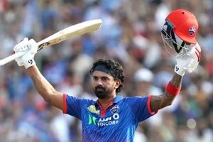 KL Rahul Records : केएल राहुल ने 152 रनों की पारी से उड़ाये रिकॉर्ड, ऐसा करने वाले बने पहले भारतीय जांबाज, दिल्ली ने 264 रनों का लगाया अंबार SportsTak Hindi