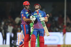 DC vs RCB प्लेइंग इलेवन, पिच, वेदर रिपोर्ट, हेड टू हेड और लाइव स्ट्रीमिंग डिटेल्स, यहां जानिए SportsTak Hindi