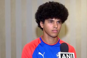 कौन है 18 साल का साहिल परख? जिसे दिल्ली कैपिटल्स से मिला IPL डेब्यू का मौका, जानें पूरी कहानी SportsTak Hindi