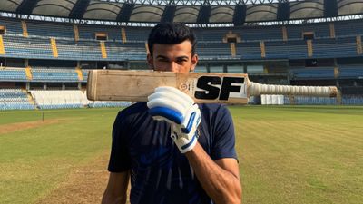 CSK का चौंकाने वाला फैसला, इस अनजाने बल्लेबाज को ट्रायल के लिए बुलाया, 6 मैच में उड़ा चुका है 26 छक्के SportsTak Hindi