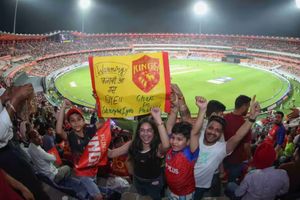 IPL में 200 प्लस के स्कोर्स पर सनराइजर्स हैदराबाद के कोच ने उठाए सवाल, बोले- इस टूर्नामेंट में हम लोग... SportsTak Hindi