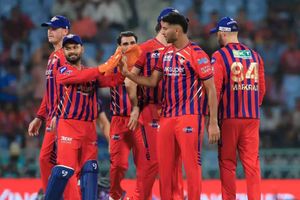 लखनऊ की टीम में हलचल, शादी से लौटा ये धाकड़ बल्लेबाज तो एक ओपनर हुआ IPL से बाहर SportsTak Hindi