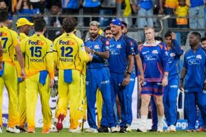 CSK vs MI मैच की Playing XI, हेड टू हेड, पिच रिपोर्ट, लाइव स्ट्रीमिंग और चेन्नई के मौसम का हाल, जानिए यहां SportsTak Hindi