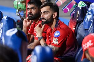चिन्नास्वामी स्टेडियम और मुल्लांपुर में क्या खेले जाएंगे IPL 2026 के प्लेऑफ? BCCI सेक्रेटरी सैकिया ने दी लेटेस्ट अपडेट SportsTak Hindi