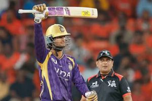 SRH vs KKR: रघुवंशी-चक्रवर्ती के धांसू प्रदर्शन से KKR ने रोका SRH का विजयी अभियान SportsTak Hindi