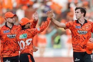 SRH को पांच लगातार जीत के बाद मिली हार तो कप्तान पैट कमिंस का दर्द आया बाहर, कहा- मेरी ही बॉलिंग में जब... SportsTak Hindi