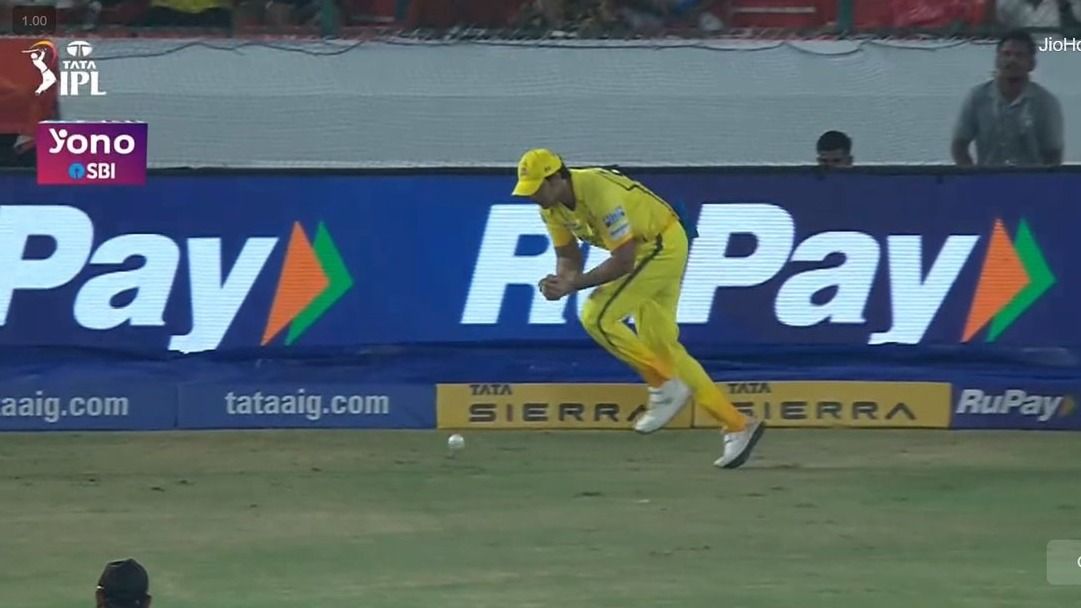कच छोड़ने के दौरान शिवम दुबे 