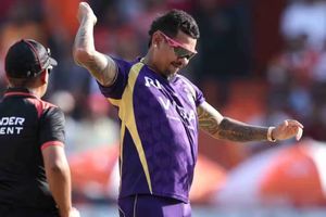 IPL में 200 विकेट लेने वाला पहला विदेशी गेंदबाज, SRH के खिलाड़ी का शिकार कर हासिल किया मुकाम SportsTak Hindi