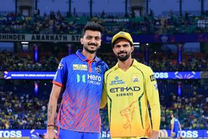 DC vs CSK : दिल्ली की टीम में वापस आया 10 दिन पहले अस्पताल जाने वाला प्लेयर, CSK में भी दो बड़े बदलाव, जानें Playing XI SportsTak Hindi
