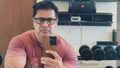 मां की मौत के बाद डिप्रेशन से जूझ रहा पूर्व भारतीय क्रिकेटर, रिहैब के लिए मेंटल हेल्थ केयर सेंटर में भर्ती SportsTak Hindi