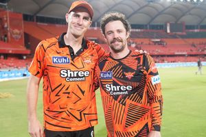 क्या कमिंस-हेजलवुड पाकिस्तान के खिलाफ वनडे सीरीज के लिए IPL छोड़ेंगे? क्रिकेट ऑस्ट्रेलिया ने दी बड़ी जानकारी SportsTak Hindi