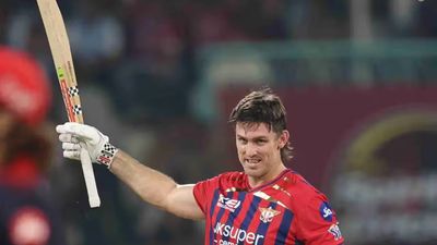 Mitchell Marsh Century : RCB के खिलाफ गरजा मिचेल मार्श का बल्ला, बारिश के बीच 49 गेंद में ठोका शतक Mitchell Marsh after scoring a century