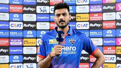 अक्षर पटेल ने दिल्ली के IPL 2026 से बाहर होने से पहले ही मानी हार, बोले- अब तो हमें... DC captain Axar Patel in this frame. (Screenshot)