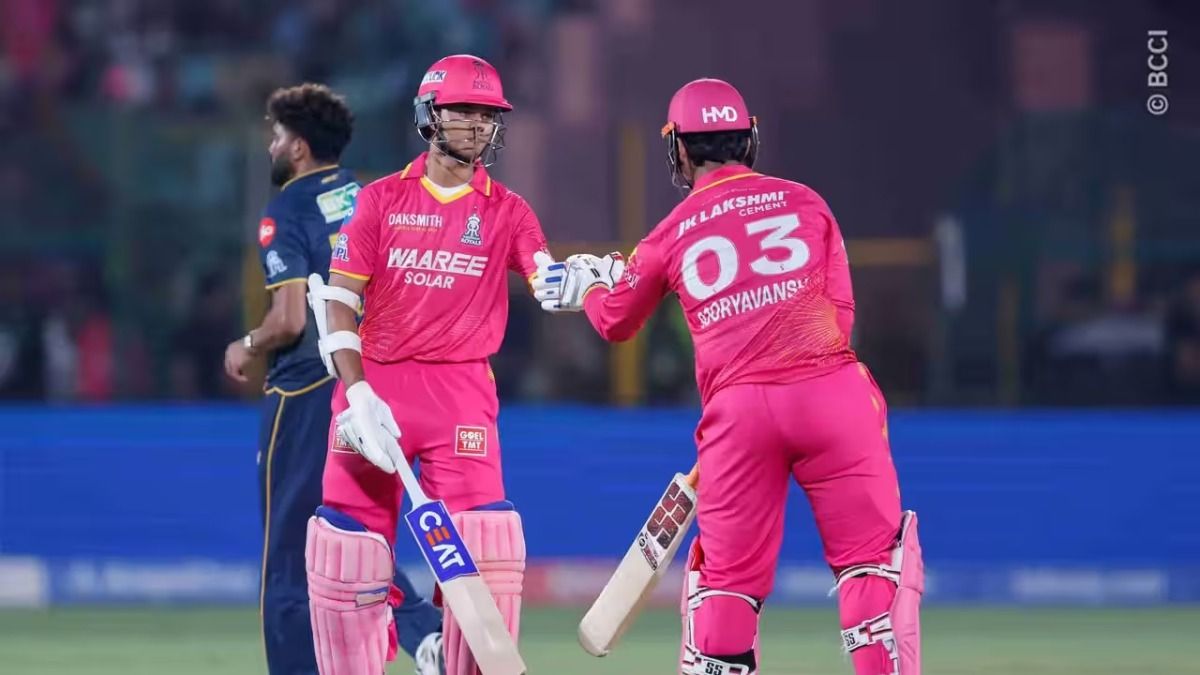बैटिंग के दौरान राजस्थान के कप्तान यशस्वी जायसवाल और वैभ वसूर्यवंशी 