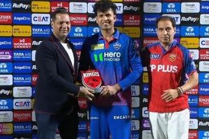 'मेरी मां तो क्रिकेट के बारे में...', अपने दूसरे ही IPL मैच में प्लेयर ऑफ द मैच का अवॉर्ड जीतने वाले माधव का दिल छूने वाला खुलासा SportsTak Hindi