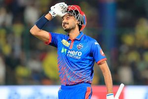 पंजाब किंग्स पर जीत के बाद अक्षर पटेल के खिलाफ BCCI की कार्रवाई, दिल्ली कैपिटल्स के कप्तान को दी सजा SportsTak Hindi