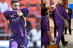 IPL 2026: जीत की पटरी पर लौटी KKR की बढ़ी चिंता, वरुण चक्रवर्ती RCB के खिलाफ मैच से पहले बैसाखी के सहारे चलते आए नजर, Video SportsTak Hindi