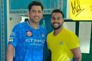 IPL 2026 के बीच CSK के गेंदबाज पर गिरी गाज, VIDEO पोस्ट करने के चलते BCCI ने लिया एक्शन SportsTak Hindi