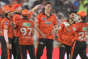 86 रन पर ढेर होने वाली SRH की शर्मनाक हार के बाद पैट कमिंस पर गिरी गाज, कप्तान को मिली सजा SportsTak Hindi