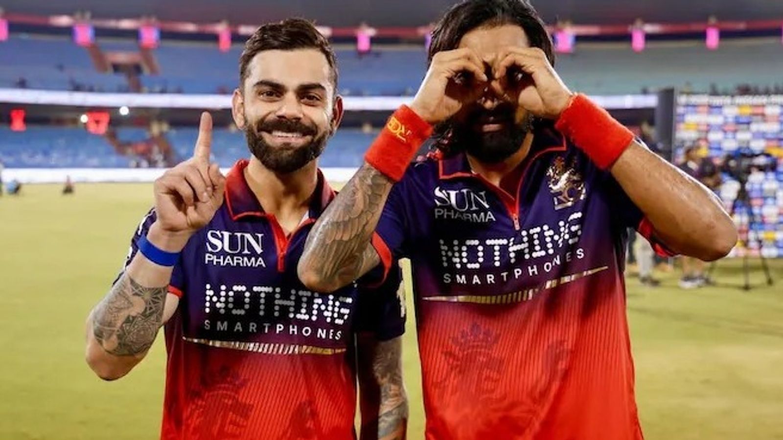 'मैंने कहा था ना कि...' , क्रुणाल पंड्या की विराट कोहली को लेकर की गई बड़ी भविष्यवाणी हुई सच कोहली के डक पर आउट होने के बाद क्रुणाल पंड्या ने भविष्यवाणाी की थी. (PC: X)