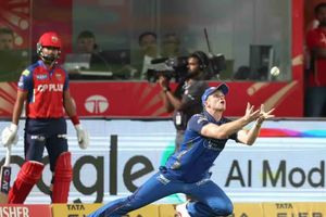 IPL 2026 Points Table : पंजाब किंग्स को लातार मिली 5वीं हार, जानें अंकतालिका का हाल SportsTak Hindi