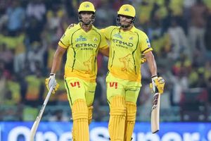 IPL 2026 Qualification Scenarios: GT और RCB बस एक जीत दूर, CSK-KKR दूसरों के नतीजों पर डिपेंड, जानें प्लेऑफ के समीकरण SportsTak Hindi