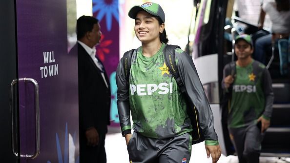 फातिमा सना टी20 वर्ल्ड कप में पाकिस्तानी महिला टीम की कप्तानी करेगी. (PC: getty