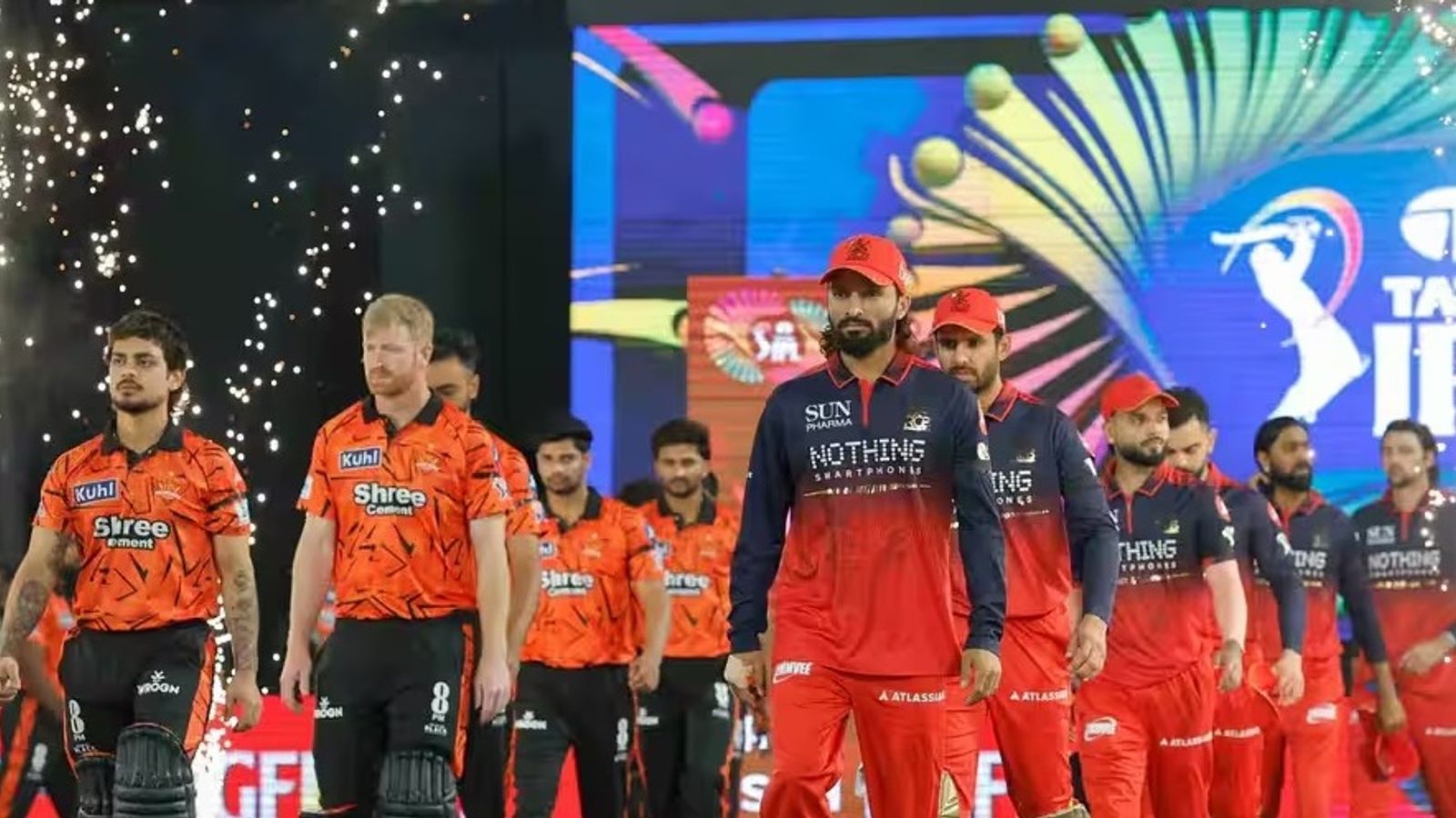 IPL 2026: SRH मैनेजमेंट ने 110 फीसदी तक बढ़ाई RCB के खिलाफ मैच टिकट की प्राइस, 45 हजार तक पहुंची कीमत सनराइजर्स हैदराबाद अपना आखिरी लीग रॉयल चैलेंजर्स बेंगलुरु के खिलाफ खेलेगी. (PC: IPL)