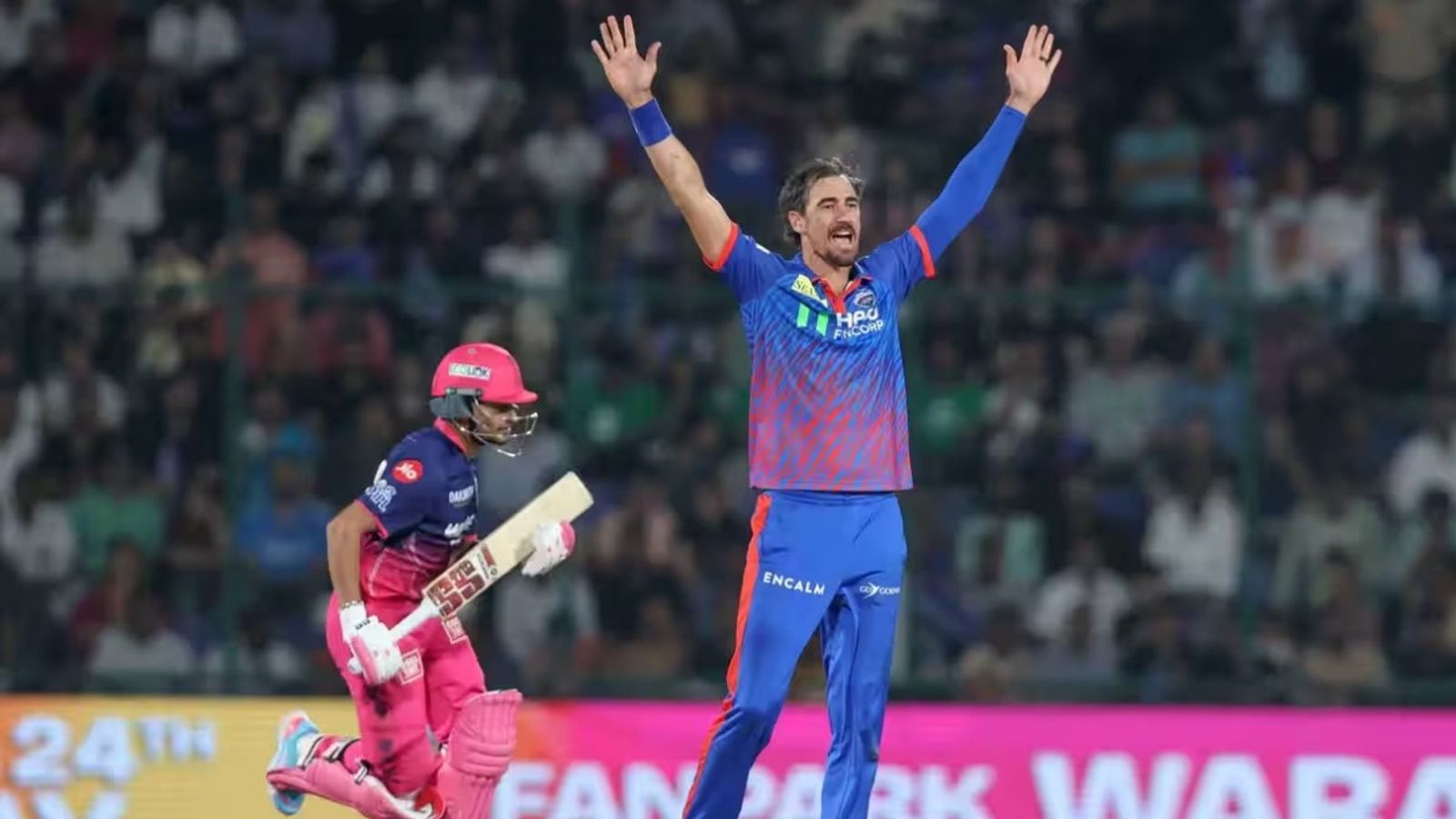 'घमंड को एक तरफ रख दो', मिचेल स्टार्क ने 'प्लेयर ऑफ द मैच' का अवॉर्ड जीतने के बाद गेंदबाजों को ऐसा क्यों कहा? मिचेल स्टार्क ने राजस्थान रॉयल्स के खिलाफ 40 रन पर चार विकेट लिए. (PC: IPL)