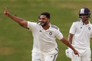 18 मैच में 104 विकेट, 13 बार किए 5 से ऊपर शिकार, टीम इंडिया में मिलेगी जगह, इस सीरीज के लिए होगा सेलेक्शन! SportsTak Hindi