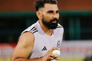 मोहम्मद शमी को टीम इंडिया में क्यों नहीं किया गया शामिल, अगरकर ने दिया अजीब जवाब SportsTak Hindi