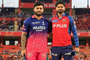 IPL 2026 Playoff: राजस्थान रॉयल्स की जीत ने बिगाड़ा खेल, PBKS, CSK, DC और KKR को प्लेऑफ की आखिरी टिकट पाने के लिए क्या करना होगा? SportsTak Hindi