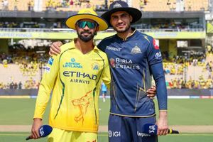 GT vs CSK: पिच रिपोर्ट, वेदर अपडेट, हेड टू हेड रिकॉर्ड, प्लेइंग XI और लाइव स्ट्रीमिंग की डिटेल्स यहां जानें SportsTak Hindi