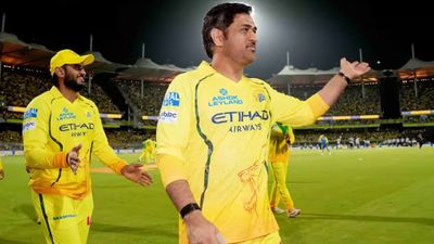 एमएस धोनी ने क्या अपना आखिरी IPL मैच खेल लिया है? CSK कोच माइक हसी ने दी बड़ी अपडेट, चोट पर भी दी जानकारी SportsTak Hindi