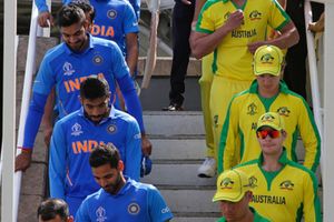 टीम इंडिया के लिए 12 वनडे-9 T20I खेलने वाले खिलाड़ी ने IPL के बीच लिया संन्यास, अब विदेश में खेलेगा! SportsTak Hindi
